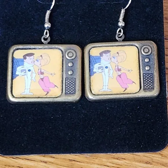 I dream of jeannie on tv earrings RARE - Picture 3 of 4